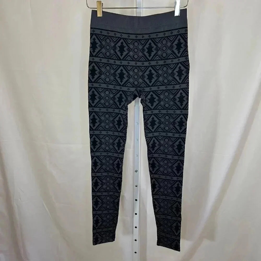 2/$30 Pink Republic Size Medium Fleece Insulated Leggings Girls Comfy Outdoors